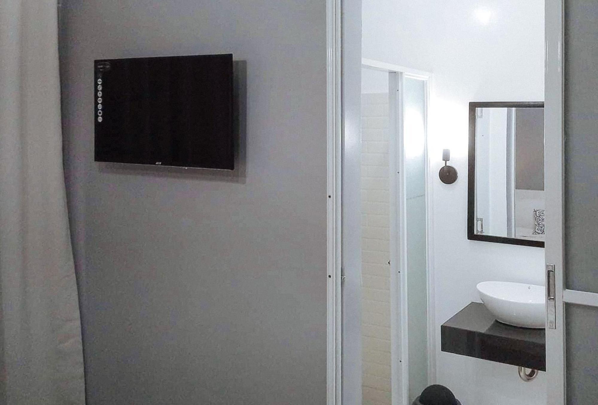 Angels Bed And Breakfast Sipalay City By Reddoorz Ngoại thất bức ảnh